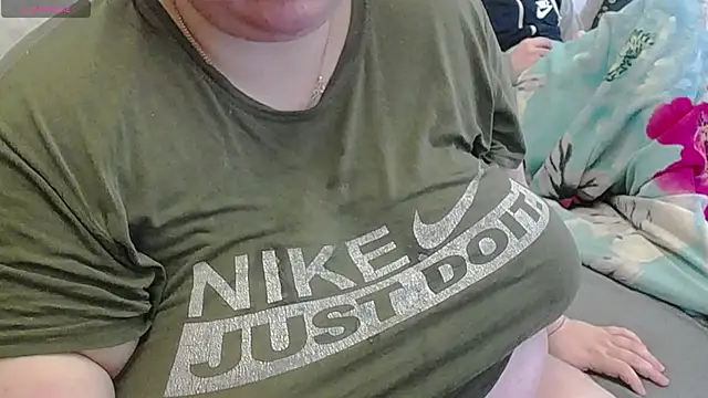 lisa Black00 online show from April 15, 2026, 6:09 am