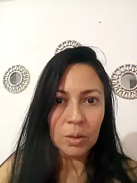 Snapshot of FelinaJohnson chatting on January 18, 2025, 10:39 pm FelinaJohnson online show from January 18, 2025, 10:39 pm
