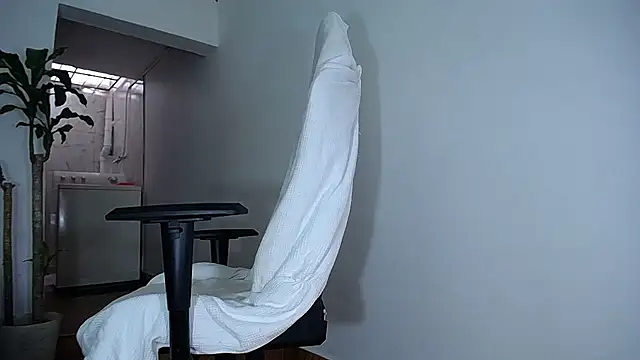 diamond black00 online show from March 5, 2025, 6:23 pm