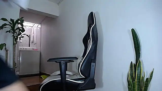 diamond black00 online show from March 22, 2025, 6:36 pm