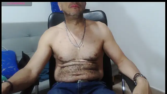 latinmartin73 online show from March 24, 2026, 2:16 am