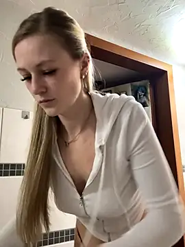 Snapshot of godspot_ chatting on November 1, 2025, 3:36 pm godspot online show from November 1, 2025, 3:36 pm