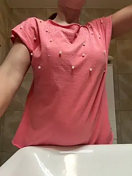 jennifer11772 online show from March 14, 2026, 8:47 pm