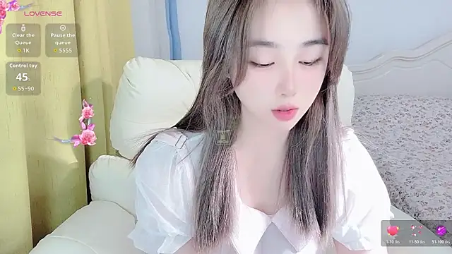 Caitlyn   online show from February 22, 2026, 2:04 pm