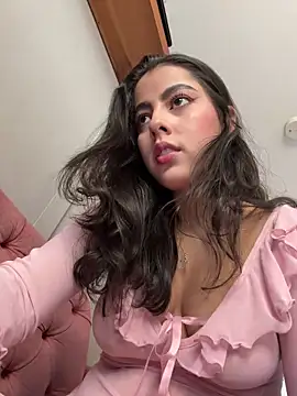 DakotaShelby online show from December 3, 2025, 9:46 pm