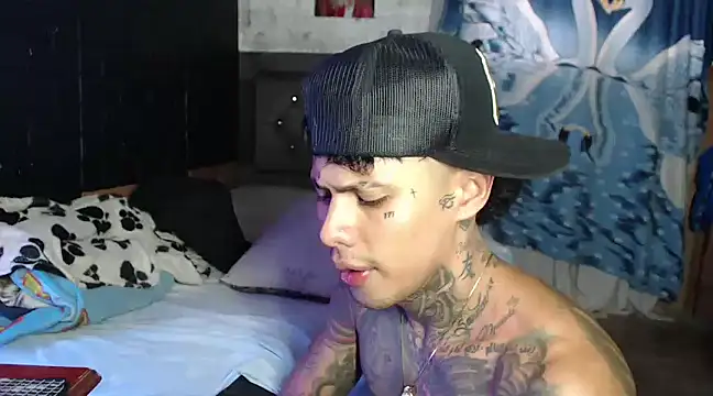 Apolo 666  online show from December 15, 2024, 10:15 pm