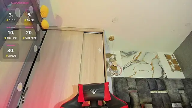 zandra milf  online show from March 12, 2025, 11:53 am