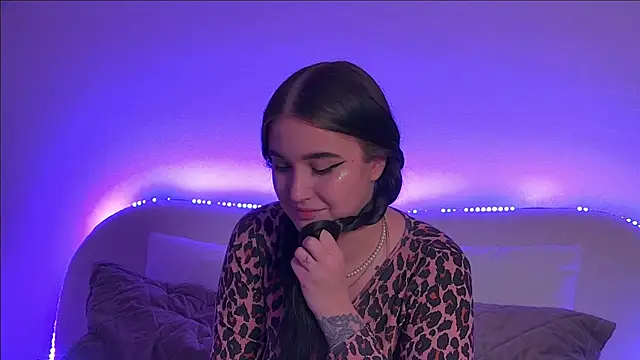 ChristinaMilton online show from February 11, 2025, 12:28 am