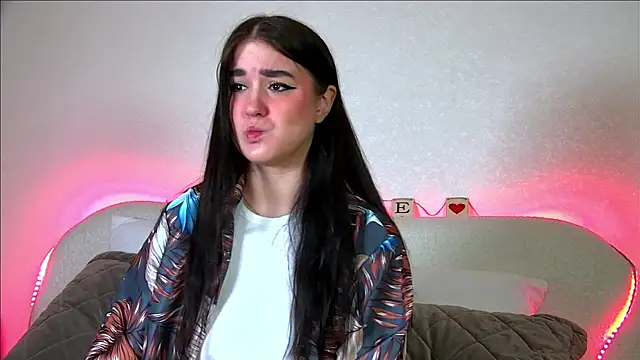 ChristinaMilton online show from February 15, 2025, 6:33 pm