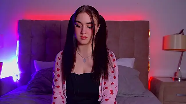 ChristinaMilton online show from March 10, 2025, 9:29 pm