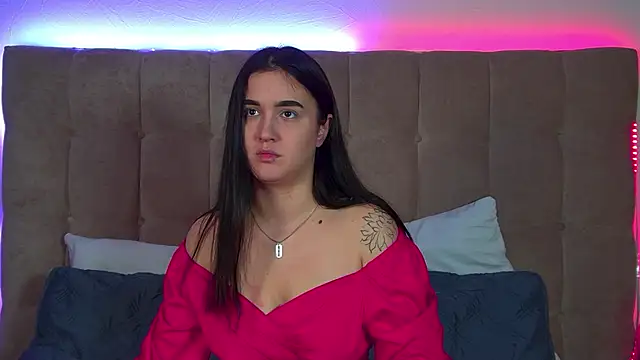 ChristinaMilton online show from September 20, 2025, 6:31 pm