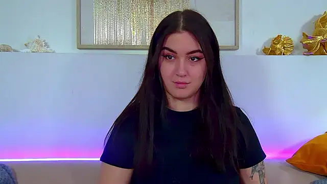 ChristinaMilton online show from October 7, 2025, 6:38 pm