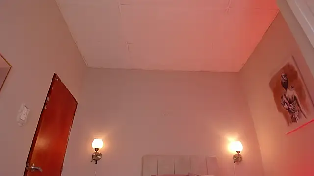 Snapshot of dani_skinny_ chatting on February 3, 2025, 11:53 am dani skinny online show from February 3, 2025, 11:53 am