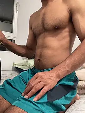 Lucascacaca online show from April 20, 2026, 9:49 pm