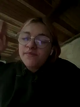 SophiaWeestt99 online show from November 21, 2025, 2:54 am