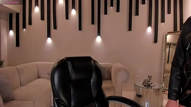 RebeccaHudson online show from February 1, 2025, 3:19 am