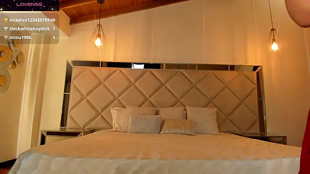 RebeccaHudson online show from February 14, 2025, 9:56 am