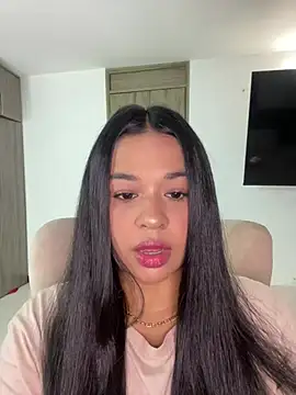 Aitana98  online show from April 12, 2026, 1:32 am