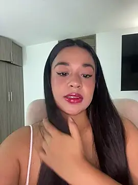 Snapshot of Aitana98_ chatting on May 9, 2026, 1:11 am Aitana98 online show from May 9, 2026, 1:11 am