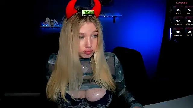 nikole kitt online show from February 1, 2025, 2:05 am