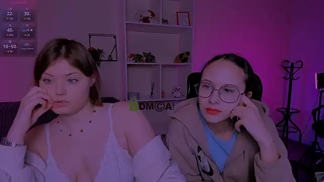 nikole kitt online show from October 12, 2025, 6:51 pm