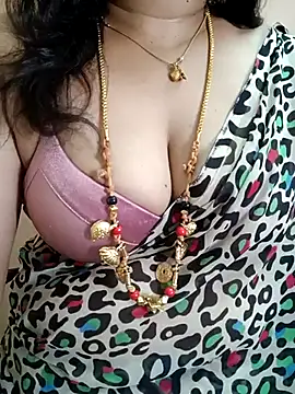 gaurika18 online show from March 7, 2025, 5:18 am