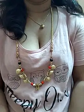 gaurika18 online show from March 19, 2025, 11:03 pm