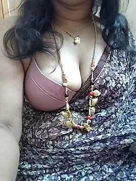 gaurika18 online show from March 23, 2025, 12:04 am