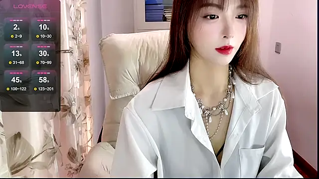 Snapshot of NINIbaby-99 chatting on January 11, 2025, 1:11 pm NINIbaby-99 online show from January 11, 2025, 1:11 pm