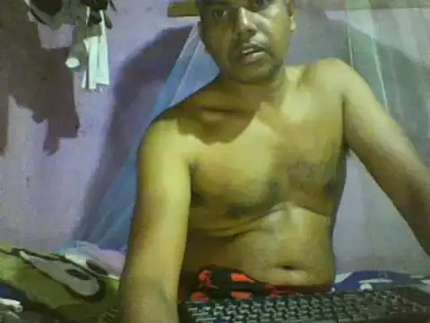 roundbunny online show from December 9, 2024, 4:37 pm