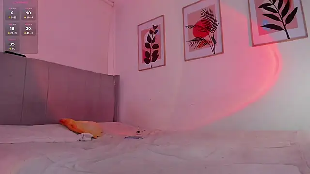 Whitekitty-exe online show from January 2, 2025, 11:06 pm