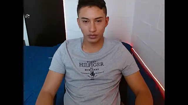 Davixx258 online show from February 4, 2025, 5:12 pm