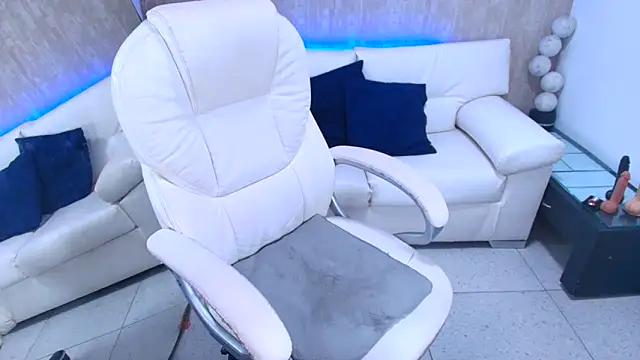 meggan 77 online show from March 1, 2025, 9:40 am