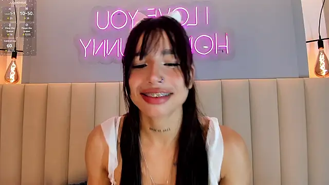 Torimonroe  online show from February 14, 2026, 4:37 pm