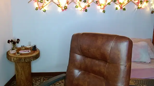 SofiaaCortes online show from March 14, 2025, 6:10 am