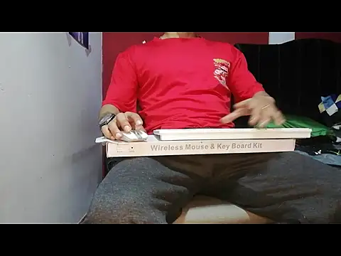 rolobot online show from October 20, 2025, 2:12 am