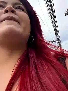 lia moon77 online show from November 6, 2025, 7:15 pm