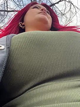 lia moon77 online show from December 22, 2025, 7:00 pm