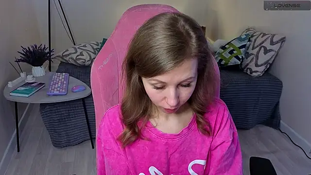 Lill Mary online show from March 10, 2025, 7:32 am