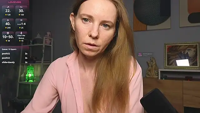 JanePearl online show from May 25, 2026, 7:42 pm