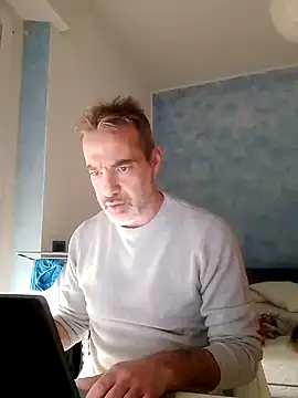 Snapshot of Marcolino183 chatting on February 13, 2025, 2:20 pm Marcolino183 online show from February 13, 2025, 2:20 pm