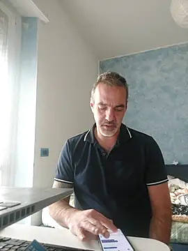 Snapshot of Marcolino183 chatting on November 18, 2025, 8:41 am Marcolino183 online show from November 18, 2025, 8:41 am