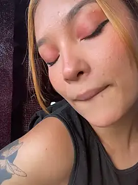 baby lizy online show from February 2, 2025, 8:19 pm