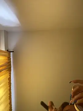 baby lizy online show from November 1, 2025, 9:28 pm