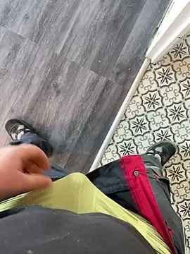 lescoquin2215 online show from December 31, 2024, 8:37 am