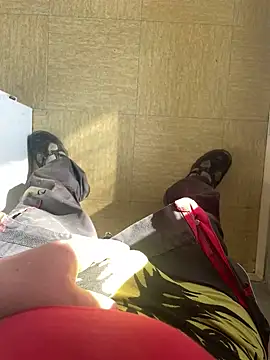 lescoquin2215 online show from January 29, 2025, 10:05 am