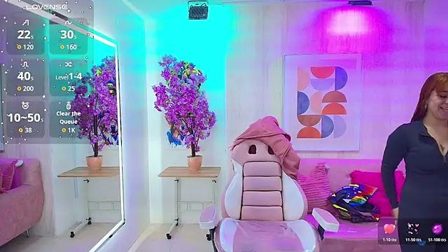 Gabby evanns online show from November 17, 2025, 12:22 pm