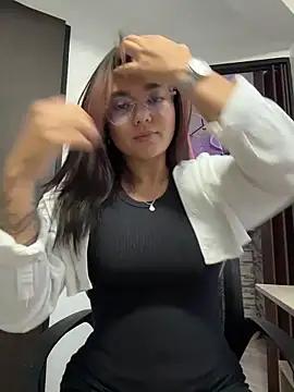 camianddanna online show from October 7, 2025, 10:40 pm