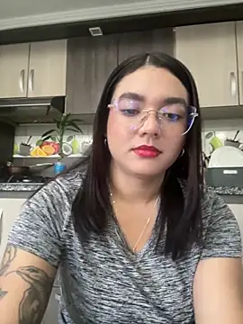 camianddanna online show from December 17, 2025, 9:54 pm