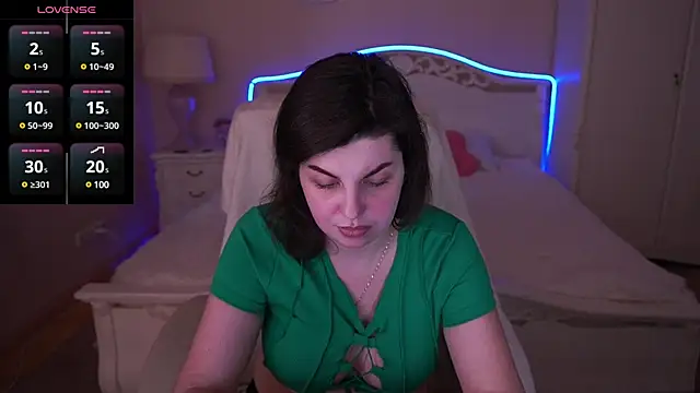 MirandaWong online show from January 22, 2025, 9:46 am